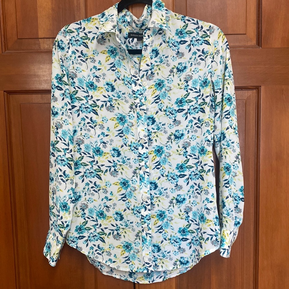 Banana republic floral top